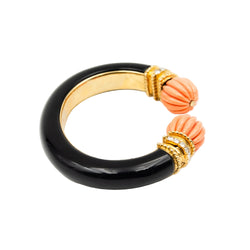Bracelet Jonc BOUCHERON en or jaune, corail, onyx et diamants