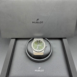 Montre HUBLOT "Classic Fusion" en titane et caoutchouc