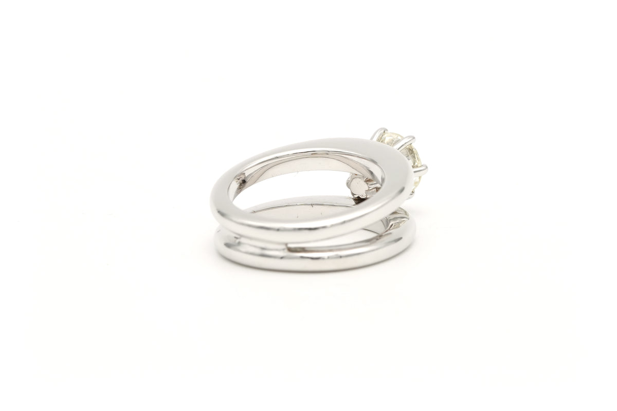 Bague Solitaire en or blanc et diamant