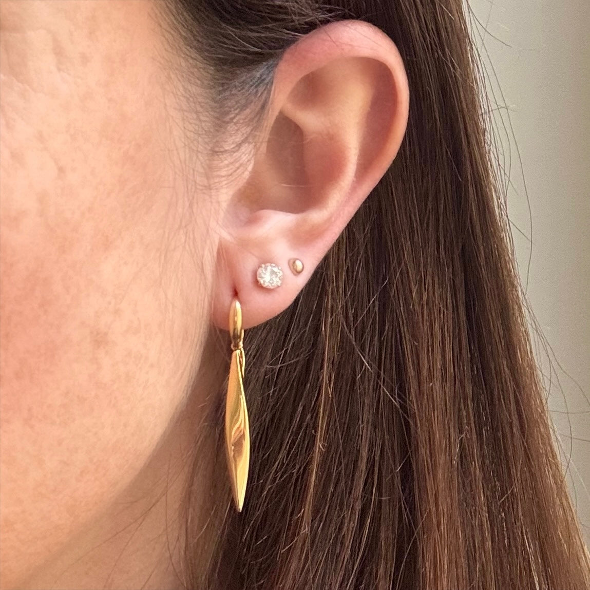 Longues boucles d'oreilles losangiques