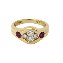 Bague en or jaune, rubis et diamants