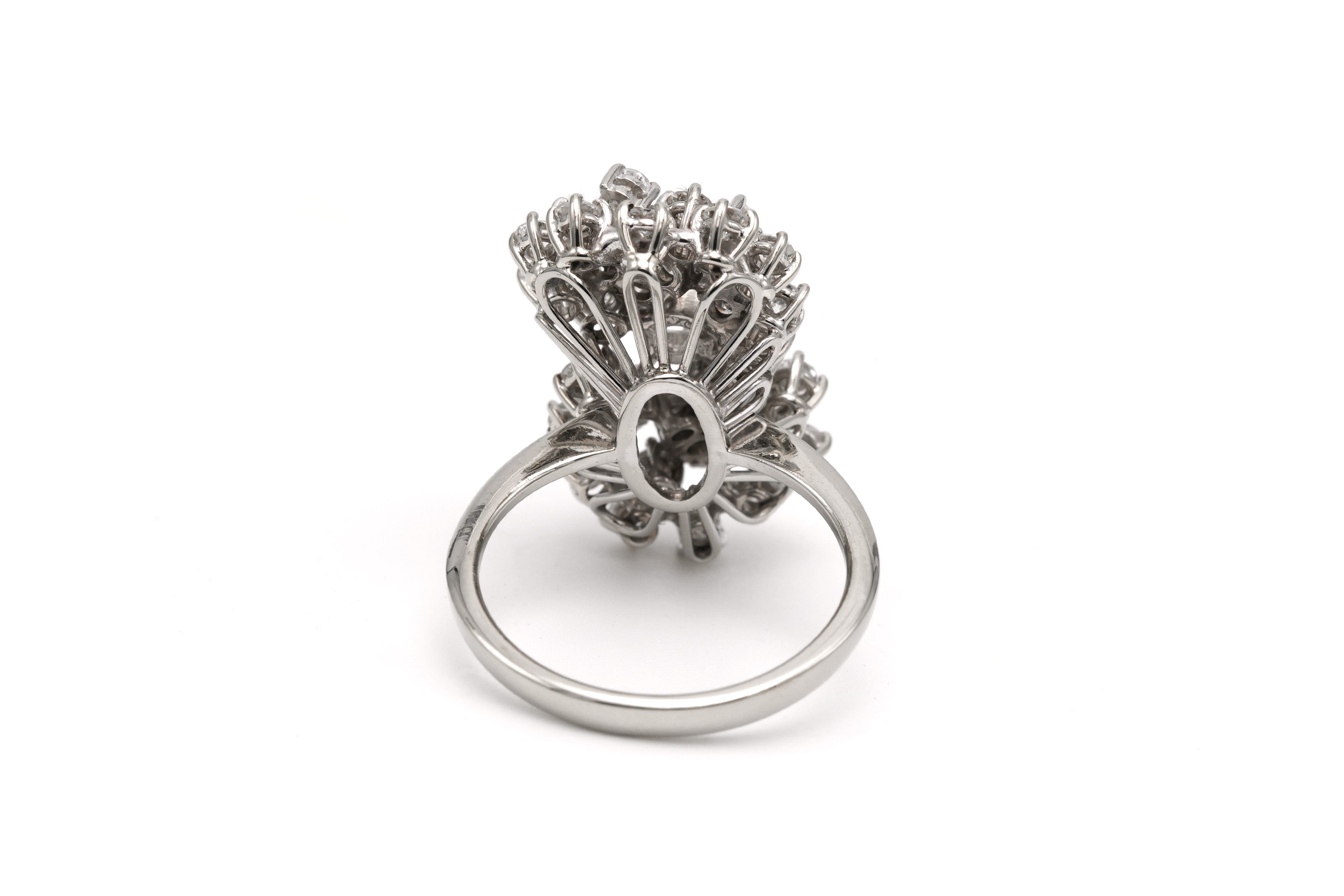 Bague en or blanc et diamants