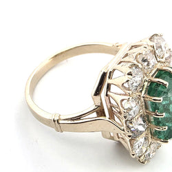 Bague Entourage en or jaune, émeraude et diamants
