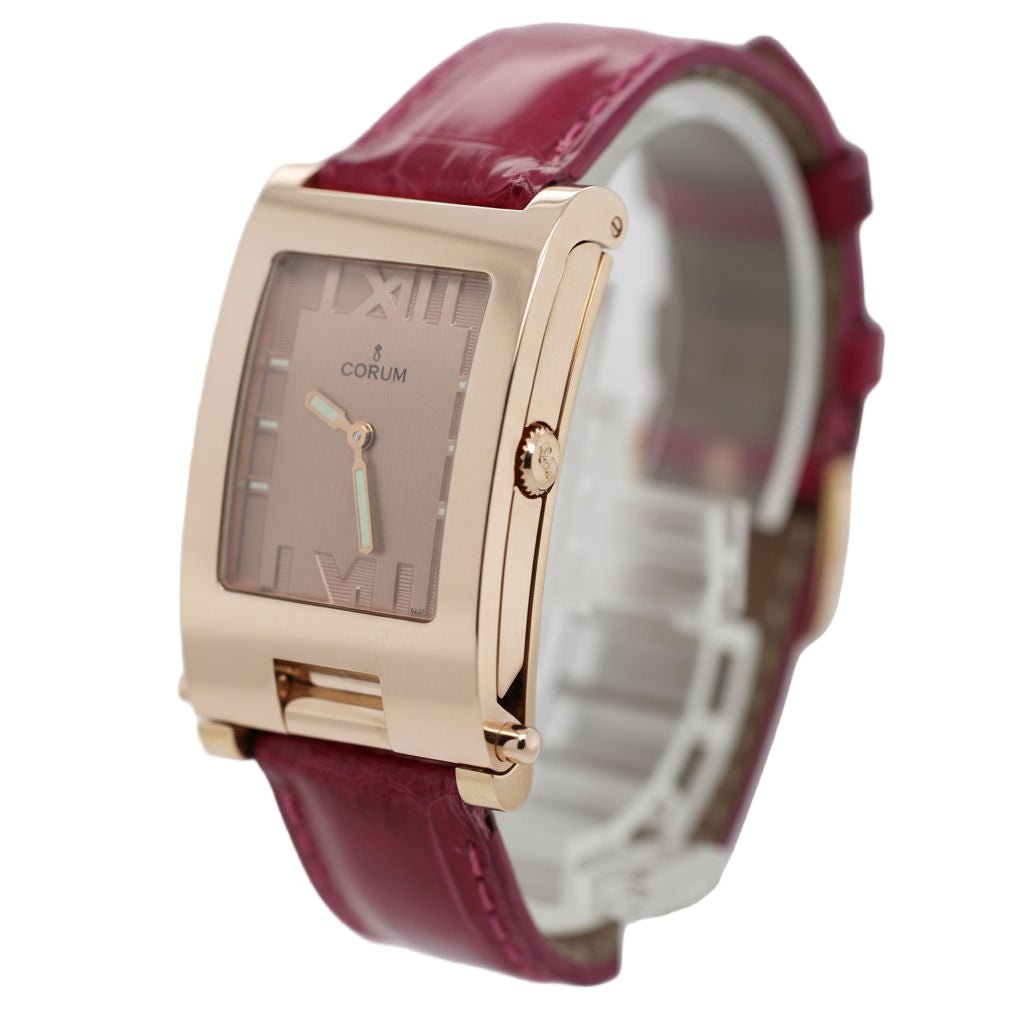 Montre CORUM "Tobogan Flip Up" en or rose et quartz