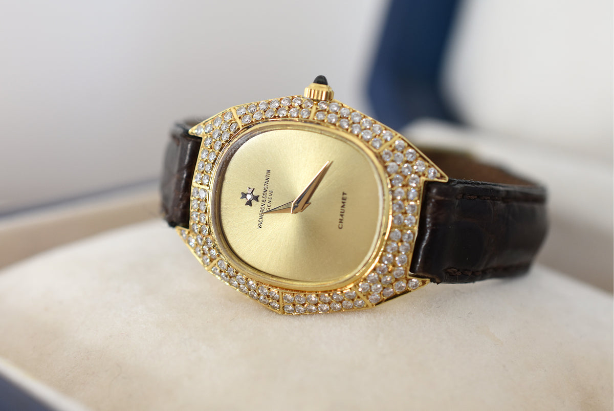 Montre VACHERON CONSTANTIN POUR CHAUMET en or jaune, cuir et diamants