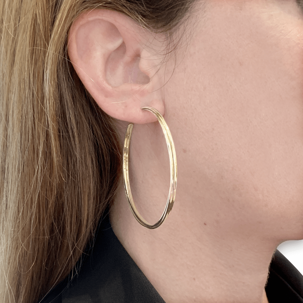 Boucles d'oreilles Cartier, "Trinity", trois ors. Grand modèle.