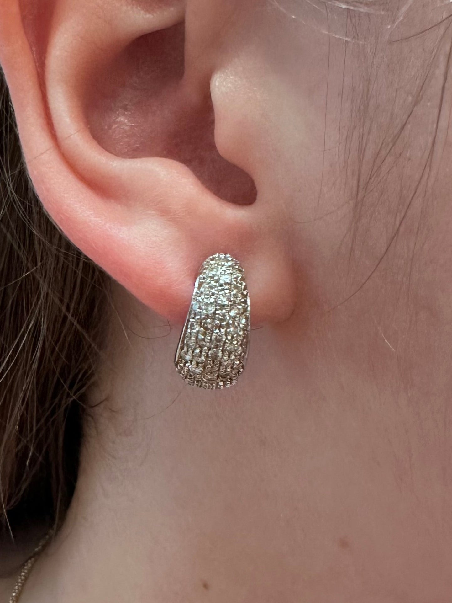 Boucles d'oreilles Créoles Coeur en or blanc et diamants
