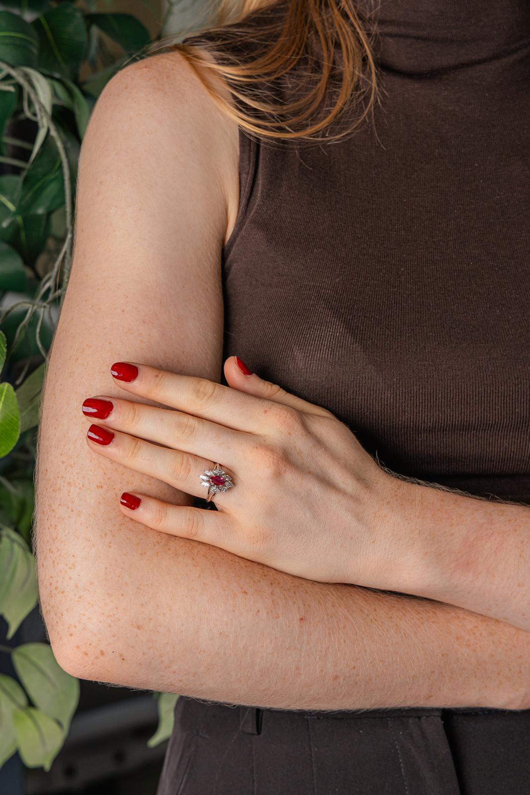 Bague Marquise Or blanc Rubis