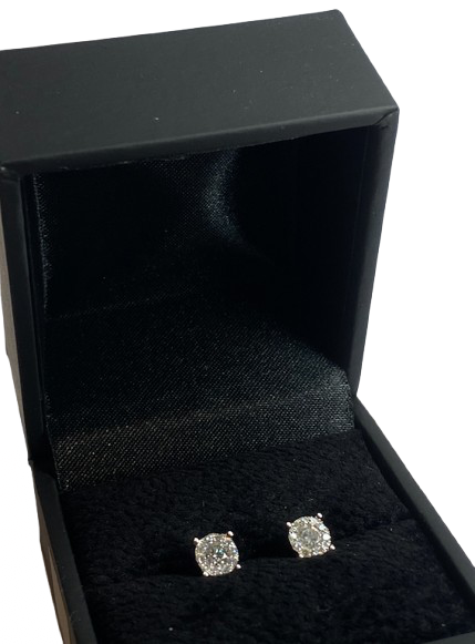 Boucles d'oreilles Puces en or blanc et diamants