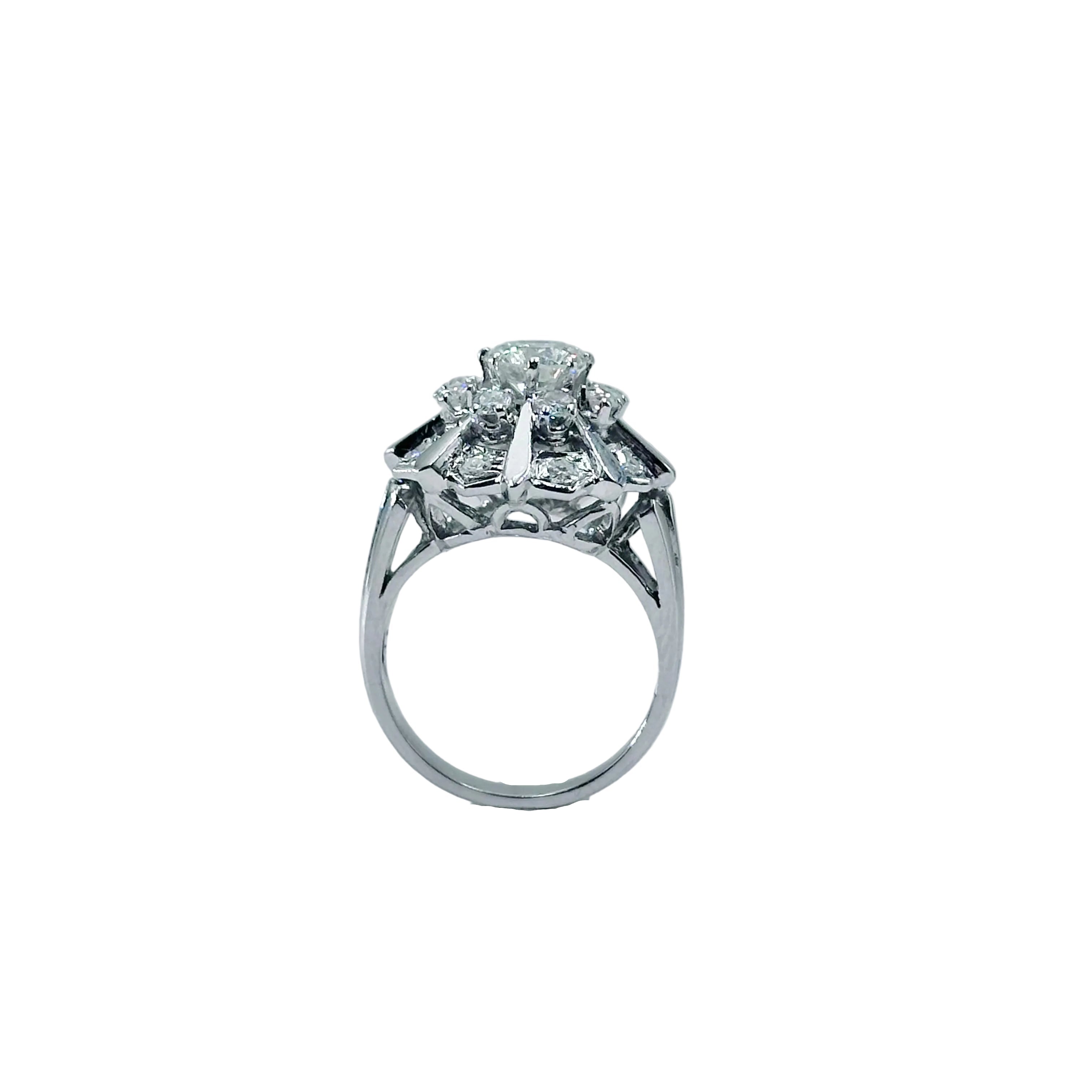 Bague Entourage en or blanc, platine et diamants