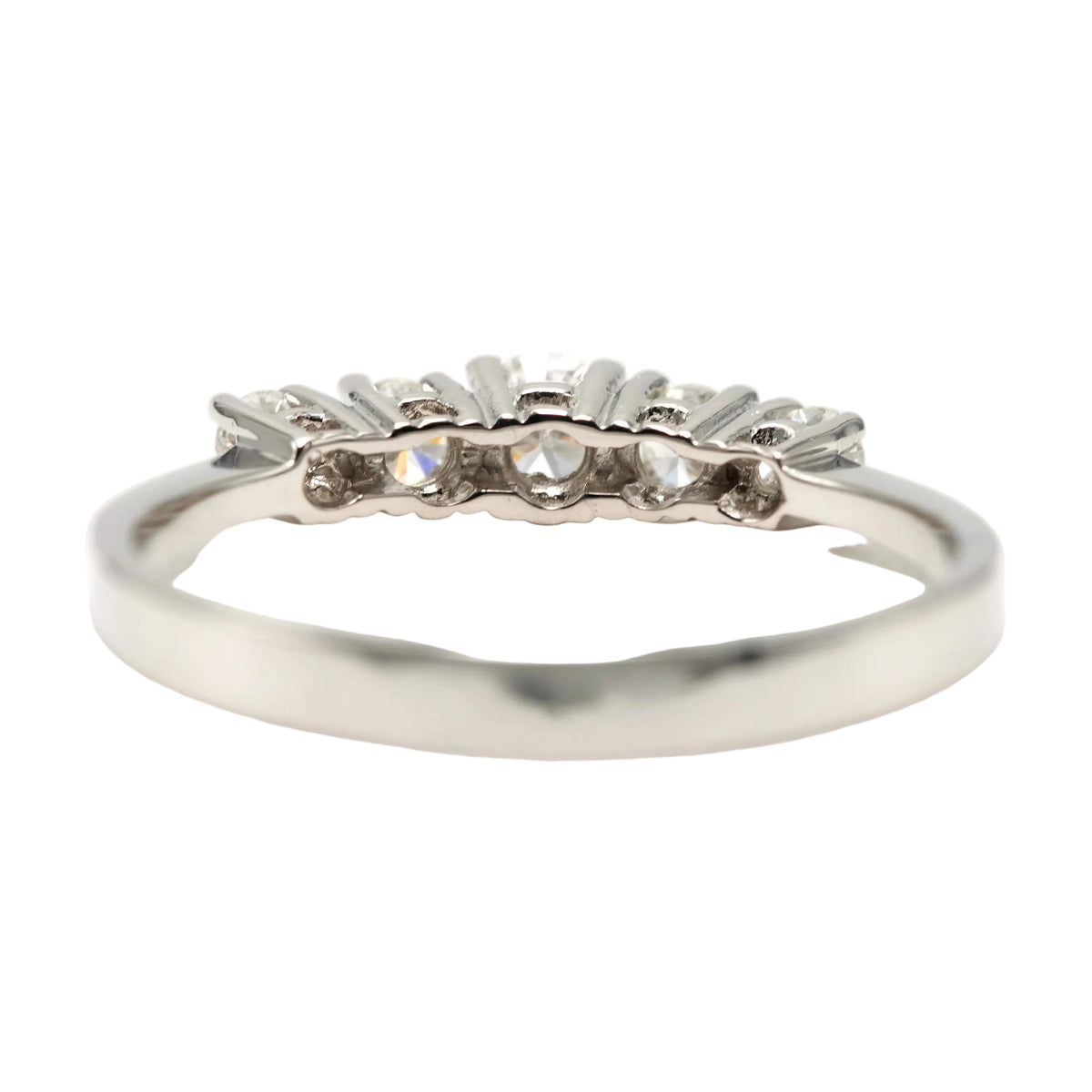 Bague Alliance en or blanc et diamants