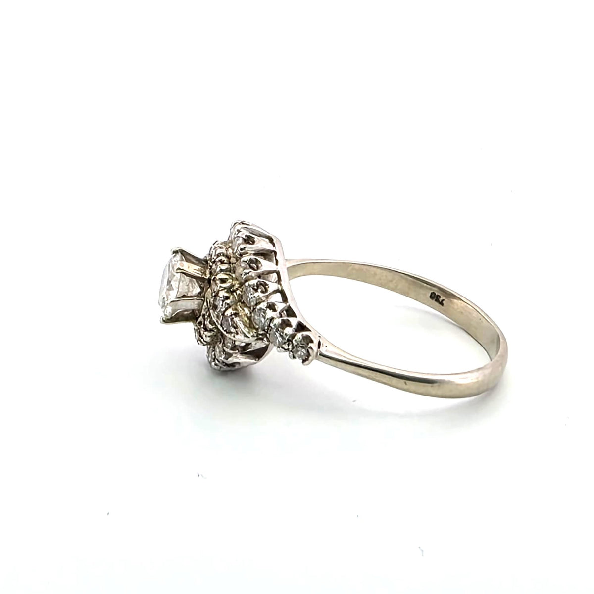 Bague en or blanc et diamants