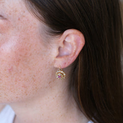 Boucles d'oreilles Dormeuses en or jaune, saphirs et diamants
