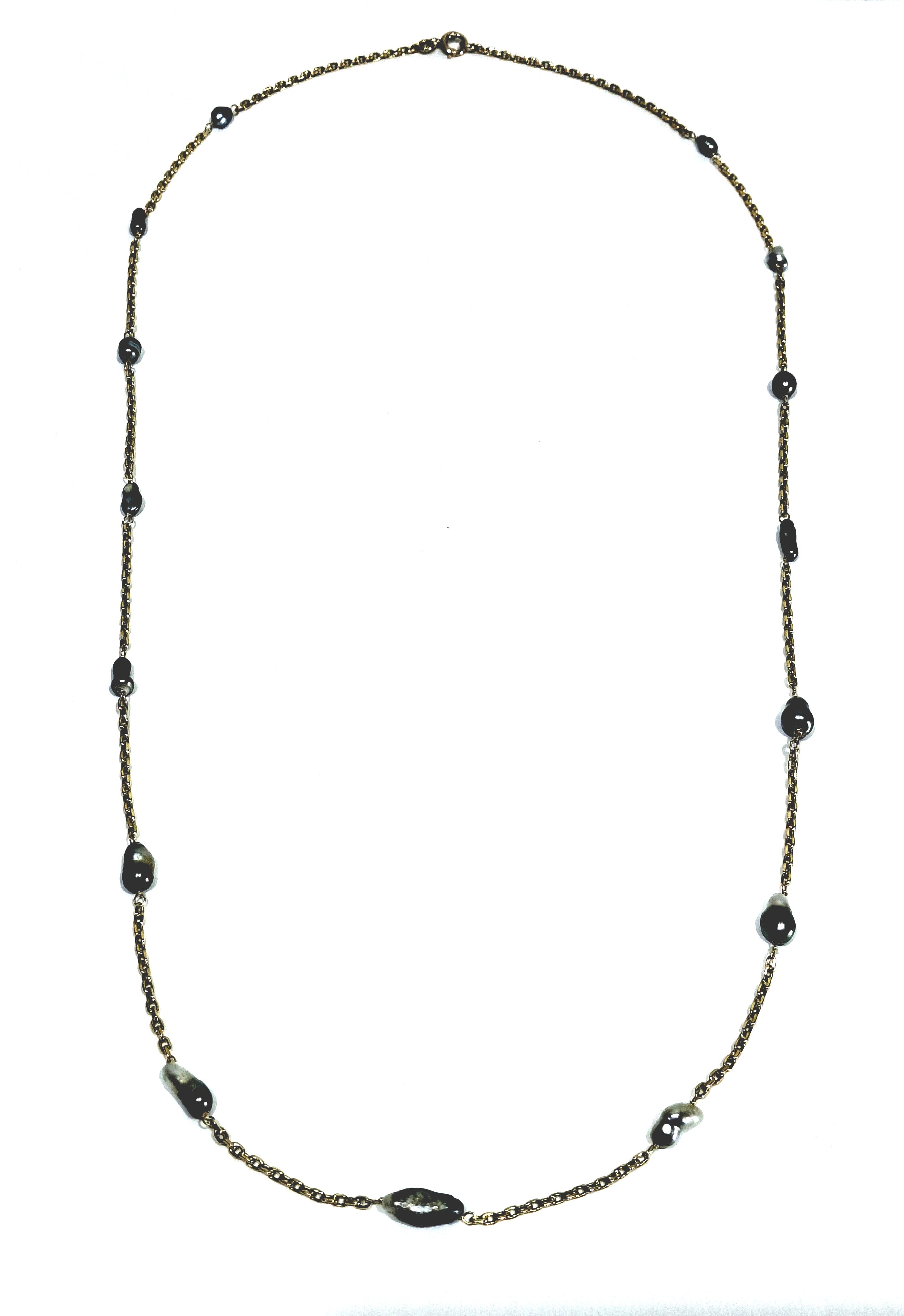 Sautoir en or rose et Perles de Tahiti.
