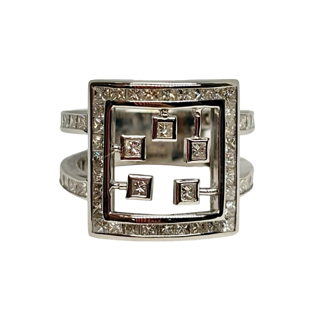 Bague en or blanc et diamants