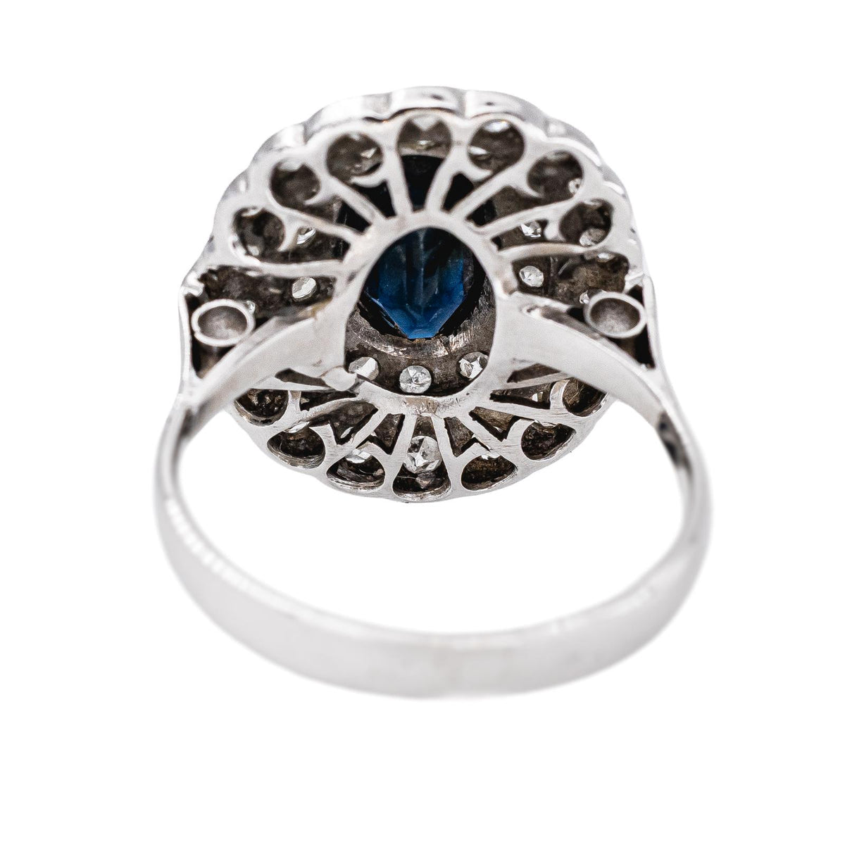 Bague  Pompadour  Or blanc  Saphir
