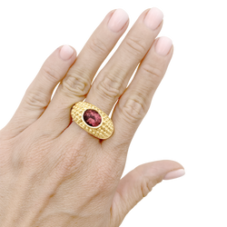 Bague Hérail, "Babul Work", or jaune, tourmaline rose.