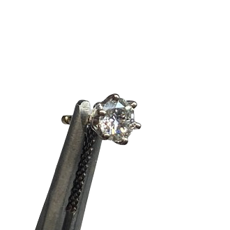 Boucles d'oreilles Puces en or blanc et diamants