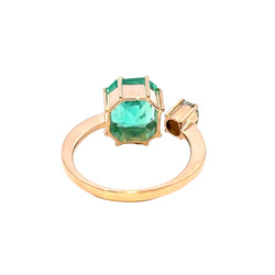 Bague Solitaire en or jaune, émeraude et diamants