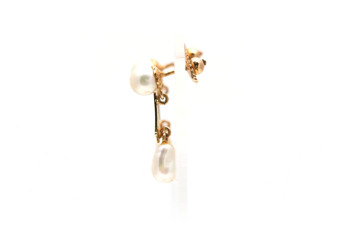 Boucles d'oreilles Pendantes en or jaune et perles