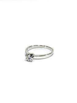 Solitaire en or blanc et diamant