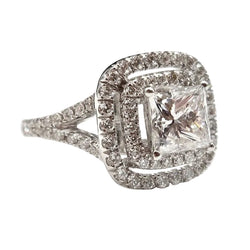 Bague Entourage en or blanc et diamants