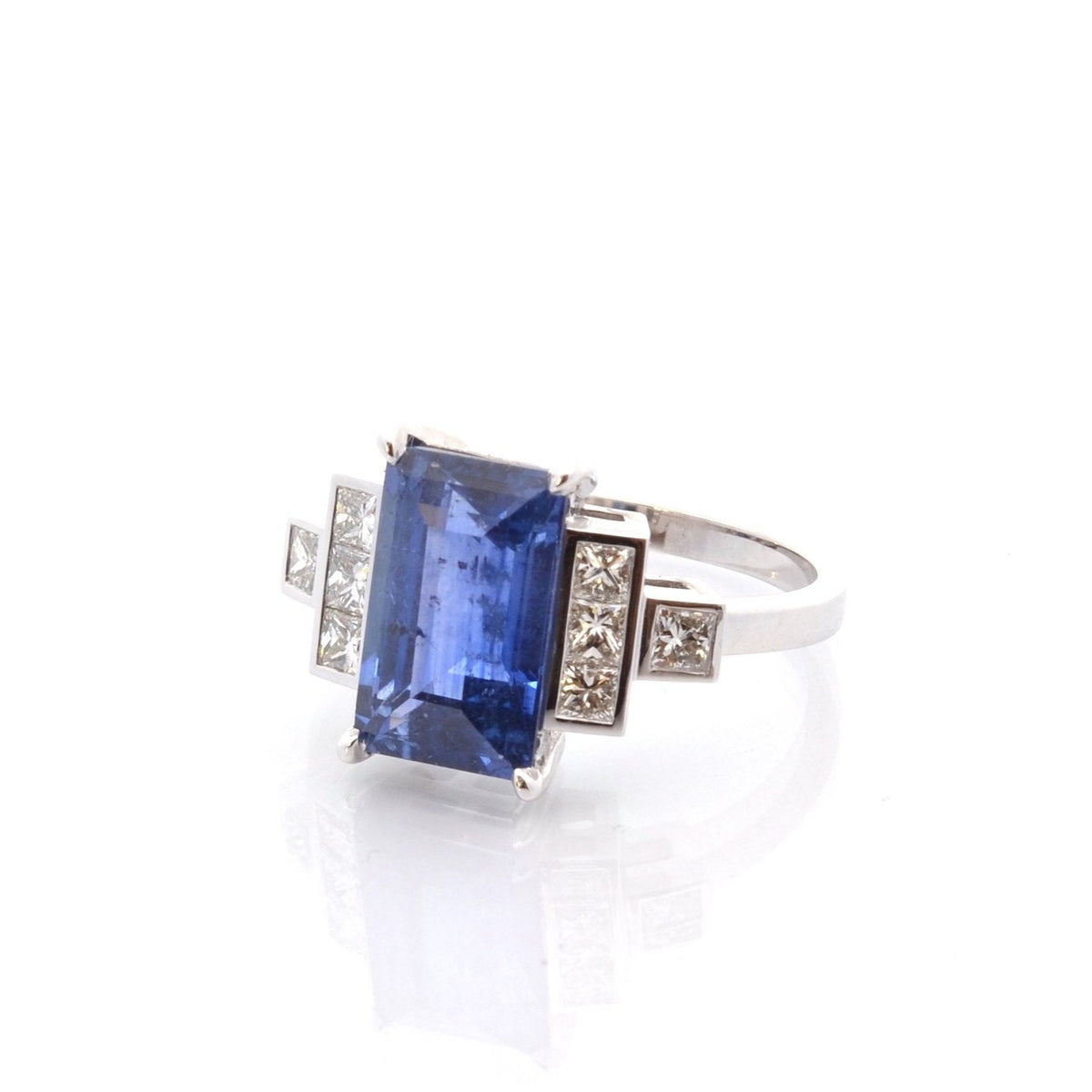 Bague saphir de 4,26cts et diamants