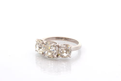 Bague vintage trilogie diamants en platine