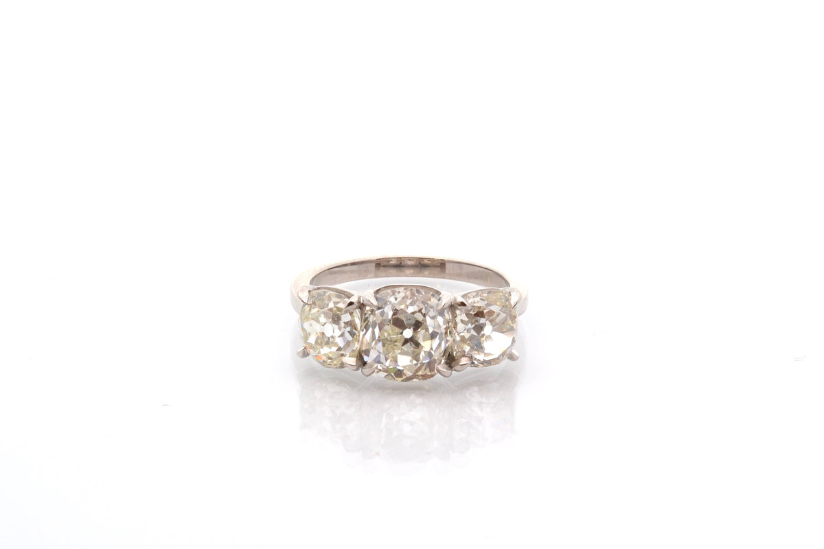 Bague vintage trilogie diamants en platine