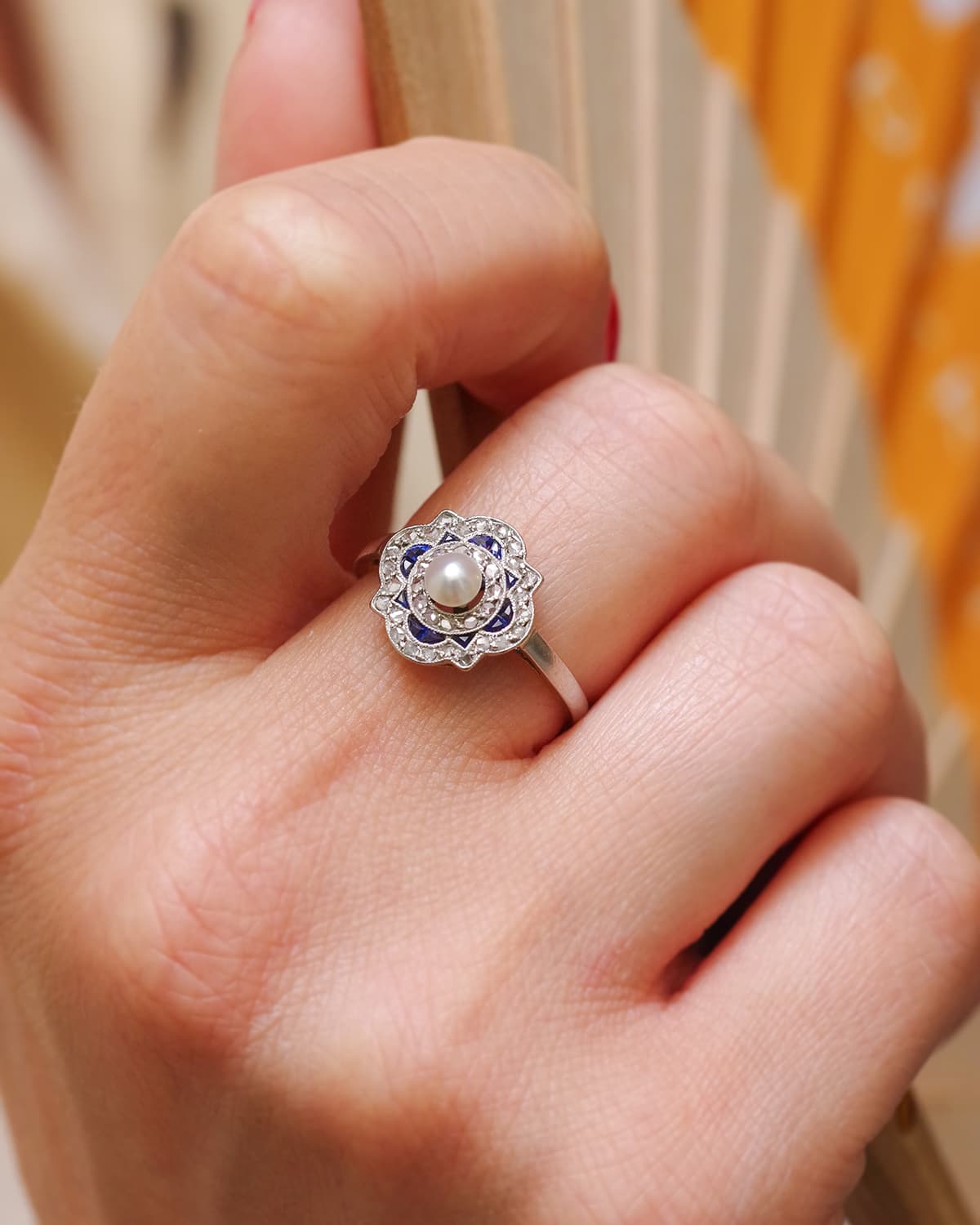 Bague Art Déco perle saphirs en platine