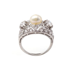 Bague Cocktail en platine, perle et diamants