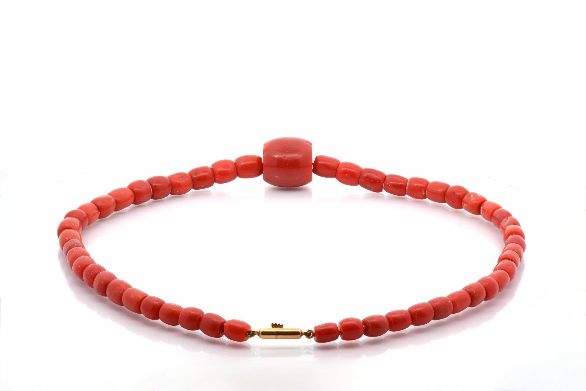 Necklace vintage coral pearls