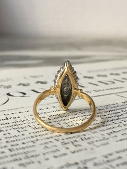 Bague Marquise en or blanc, or jaune et diamants