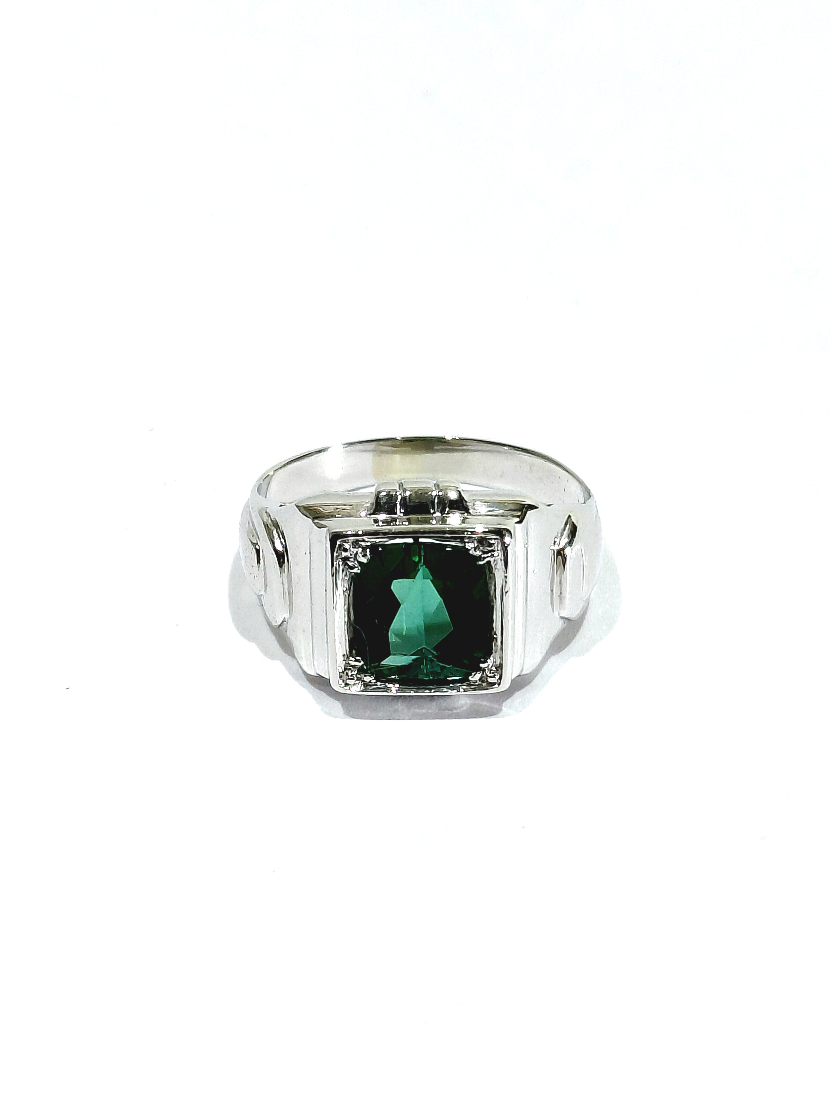Bague Art Déco en or blanc et tourmaline verte