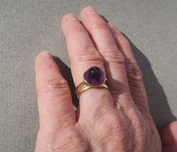 Bague Cocktail en or jaune et améthyste