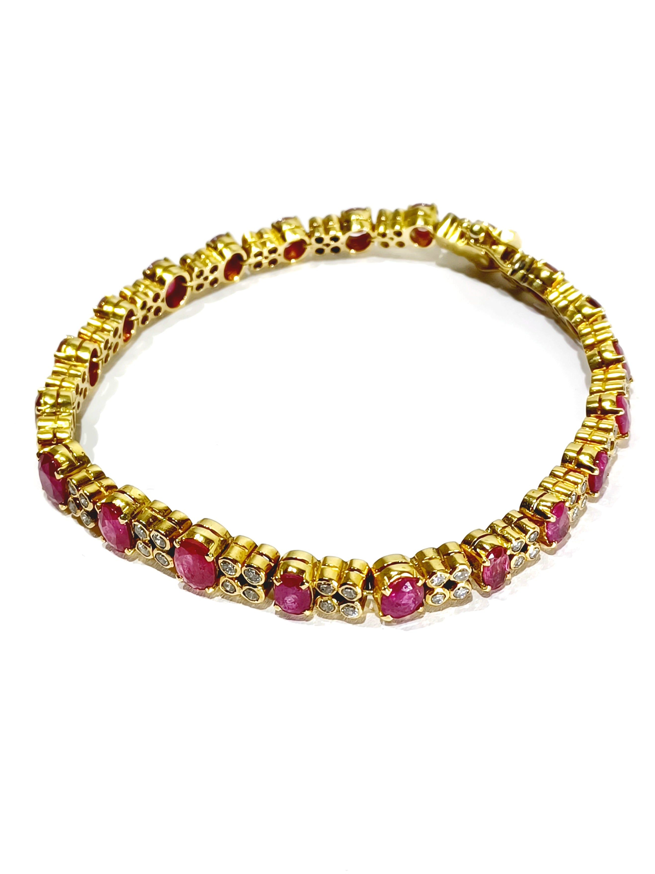 Bracelet Ligne en or jaune, rubis et diamants