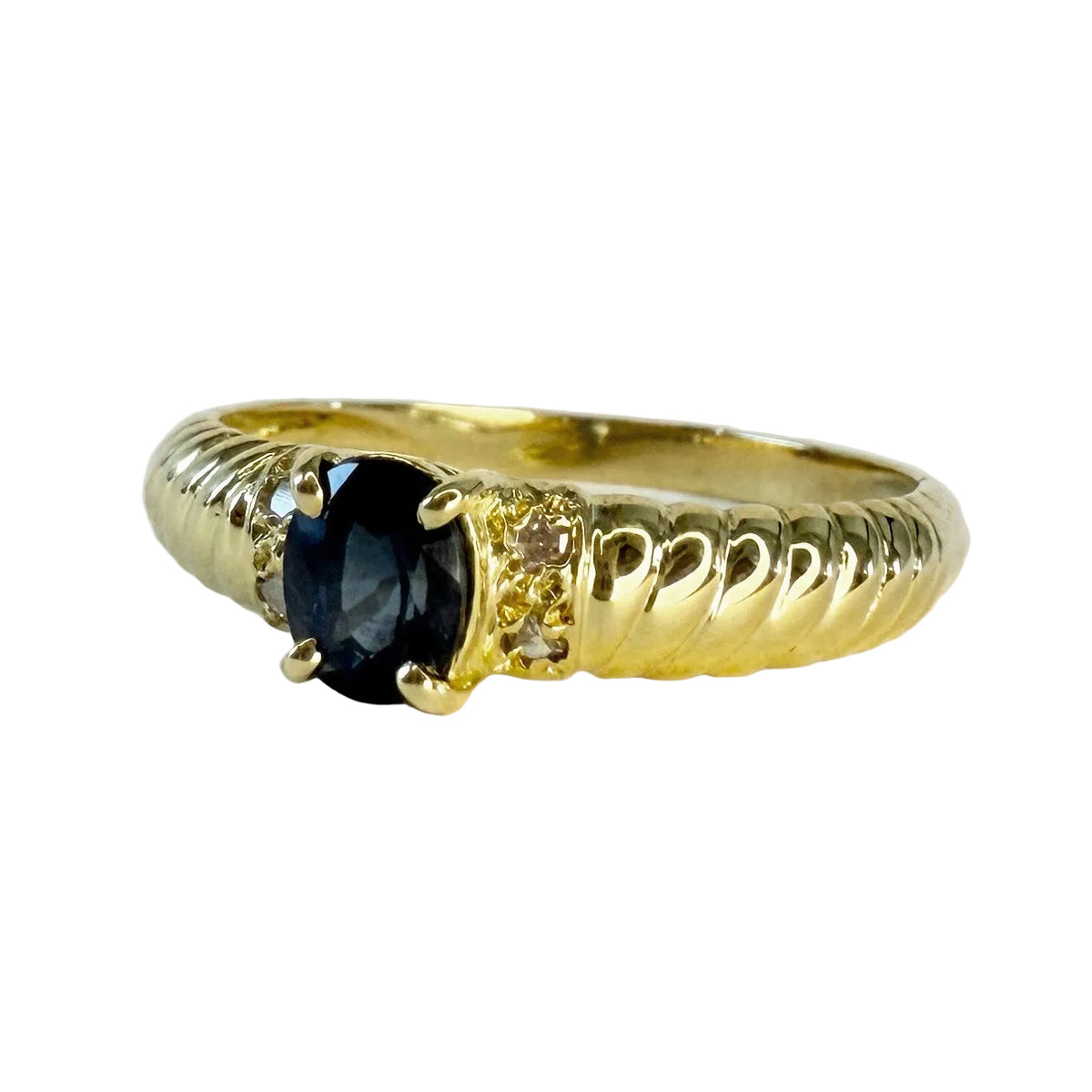 Bague Jonc en or jaune, saphir et diamants
