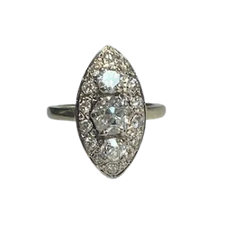 Bague Marquise en or blanc et diamants
