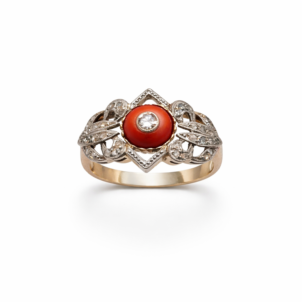 Bague Cocktail en or jaune, or blanc, platine, corail et diamants