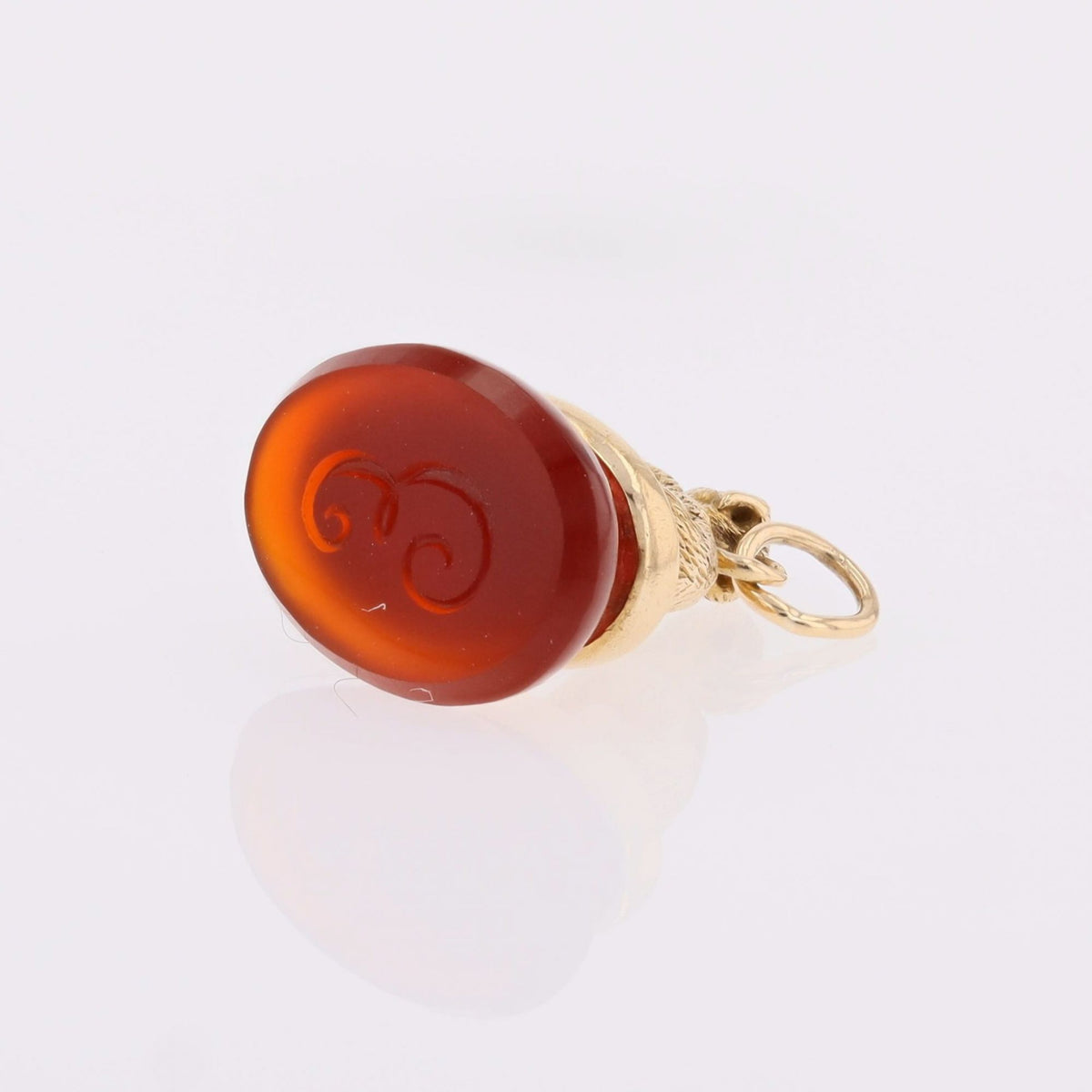 Pendentif en or jaune et cornaline