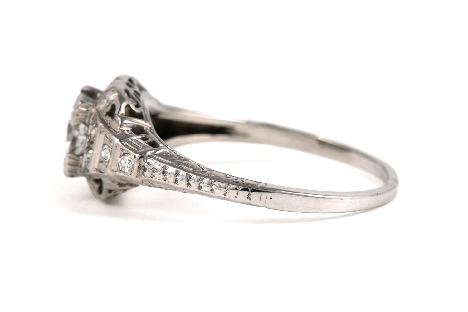 Bague en or blanc et diamants