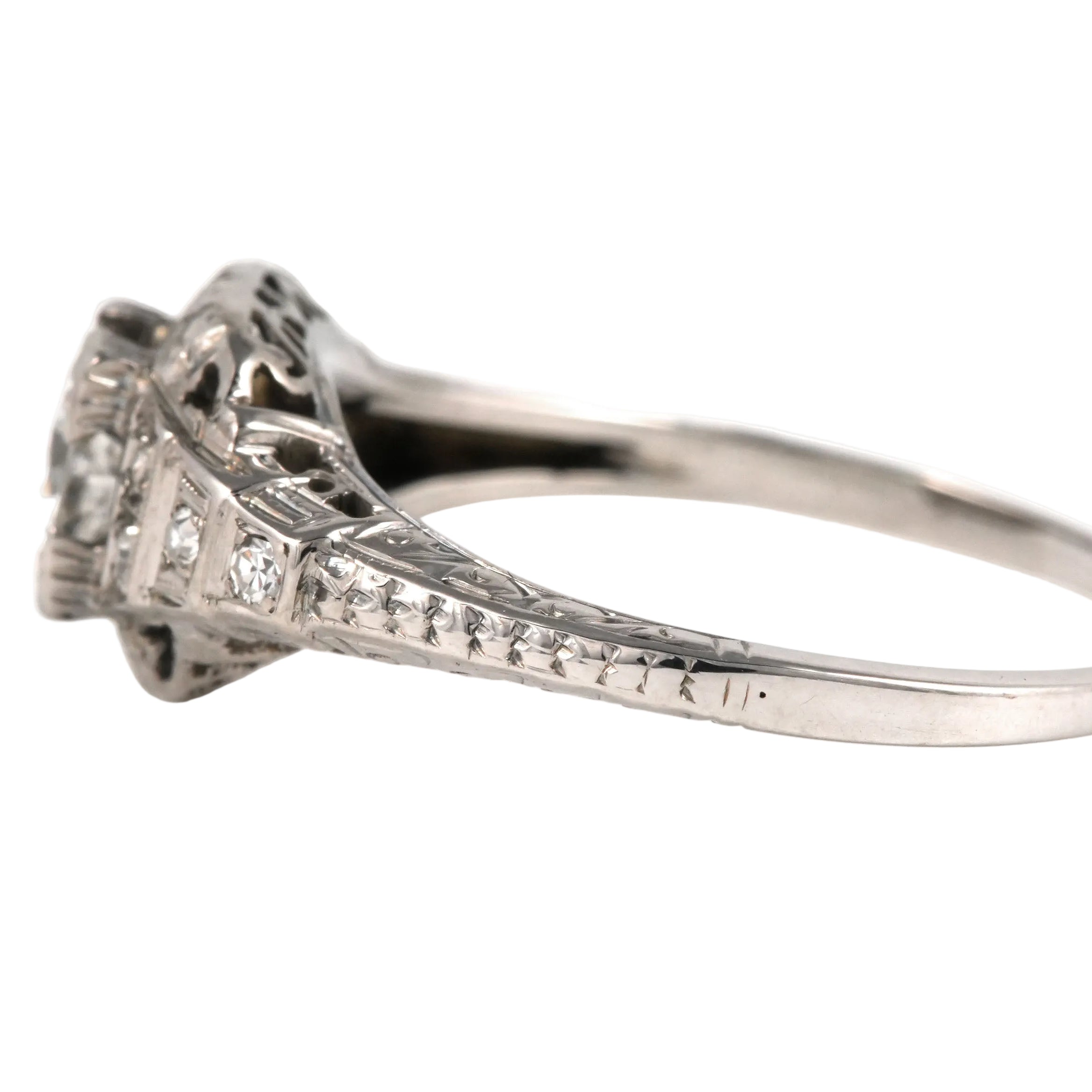 Bague en or blanc et diamants