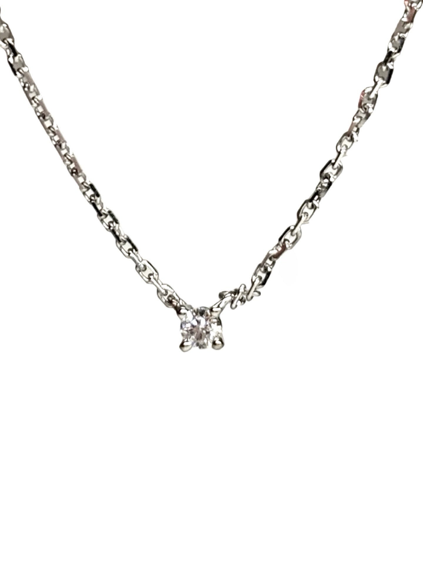 Collier Pendentif MAUBOUSSIN en or blanc et diamant