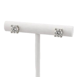 Boucles d'oreilles Puces CARTIER "Double C" en or blanc et diamants