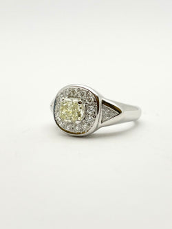 Bague Chevalière en or blanc et diamants