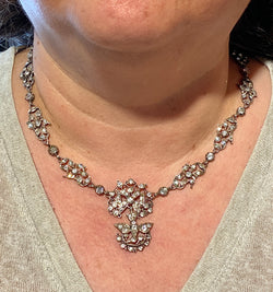 Collier Saint Esprit en argent et strass, vers 1815/1830