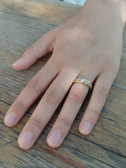 Bague en or jaune et diamants