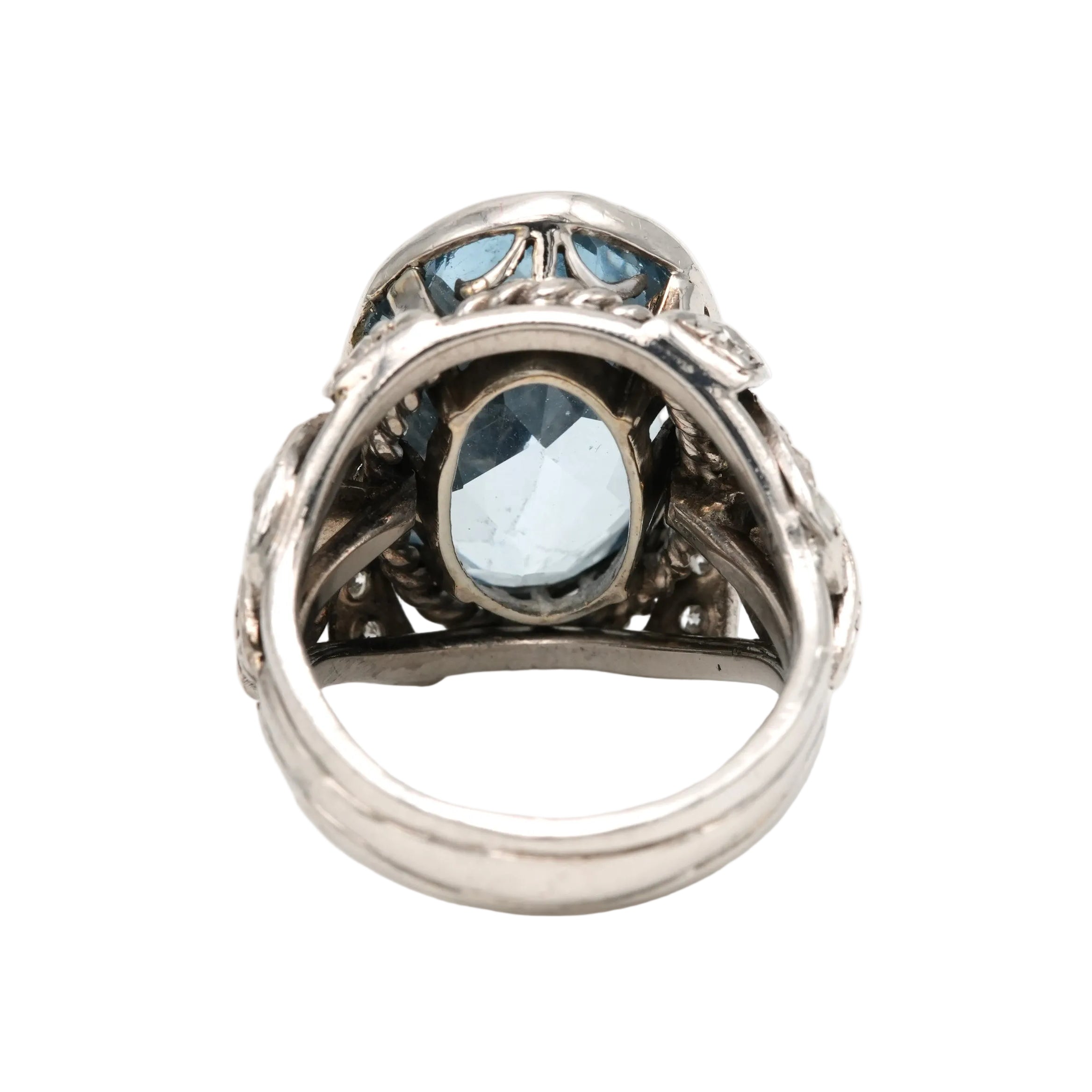 Bague Cocktail en or blanc, platine, spinelle et diamants