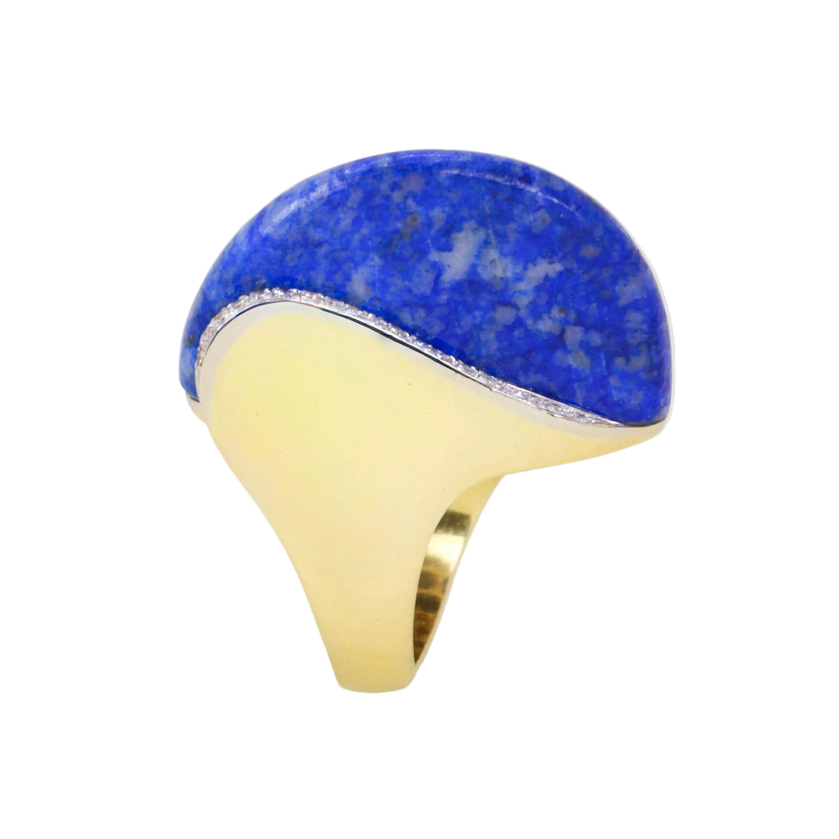 Bague Cocktail en or jaune, lapis-lazuli et diamants