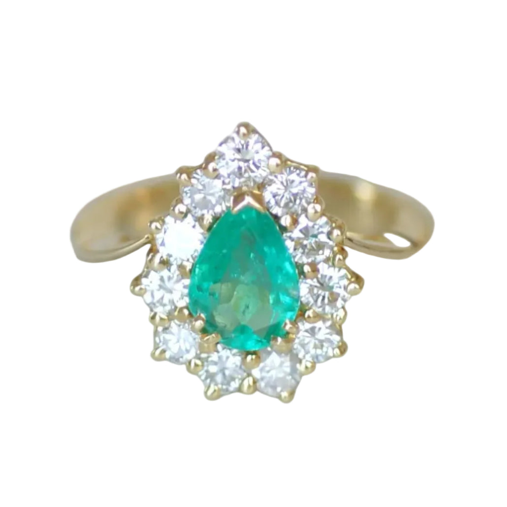 Bague Entourage en or jaune, émeraude et diamants